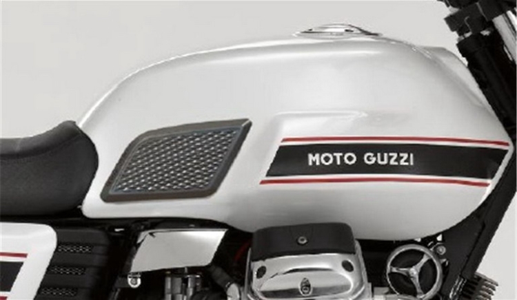 画像1: MOTOGUZZI V7Classicシリーズ専用タンクプロテクション